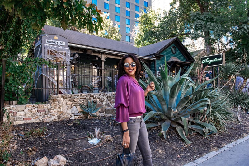 Travel Guide to Austin | Rainey St. 
